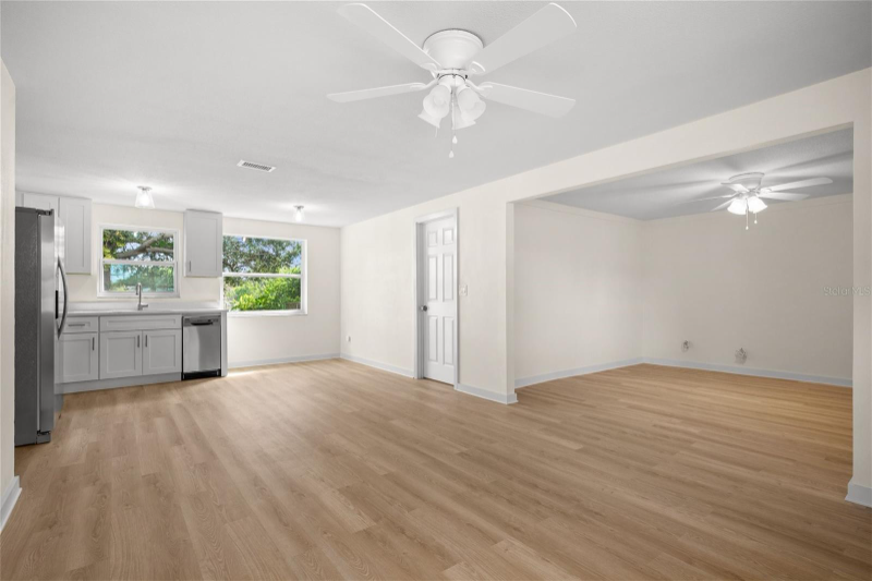 9049 Orchid Dr - Photo 7 of 20