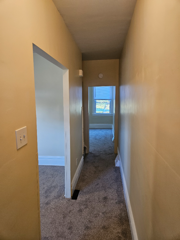 1218A Valley St - Photo 3 of 8