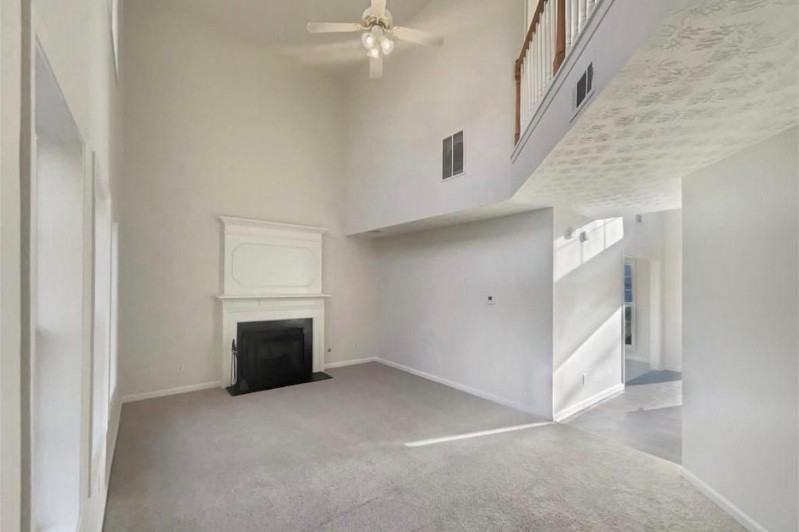 1246 Carriage Trace Cir #1 - Photo 5 of 12