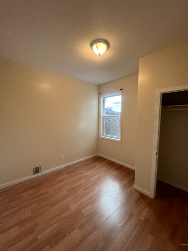 260 N 7th St - Photo 4 of 9