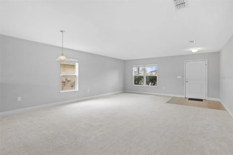 1516 Angler Ave - Photo 3 of 16