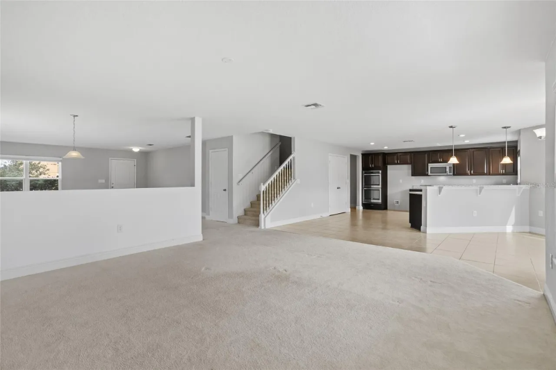 1516 Angler Ave - Photo 4 of 16