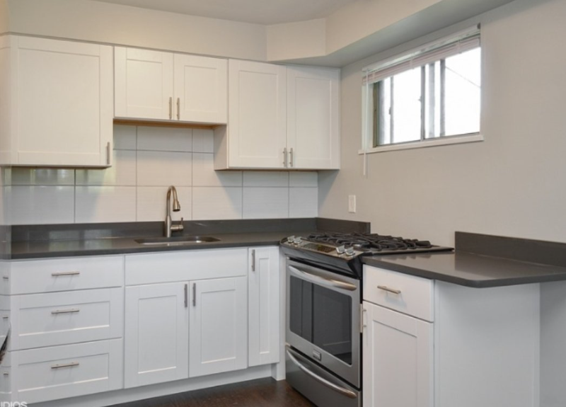 1141 Waukegan Rd - Photo 2 of 9