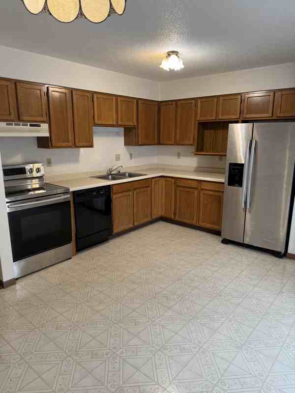 510 L Hauser Rd - Photo 2 of 10