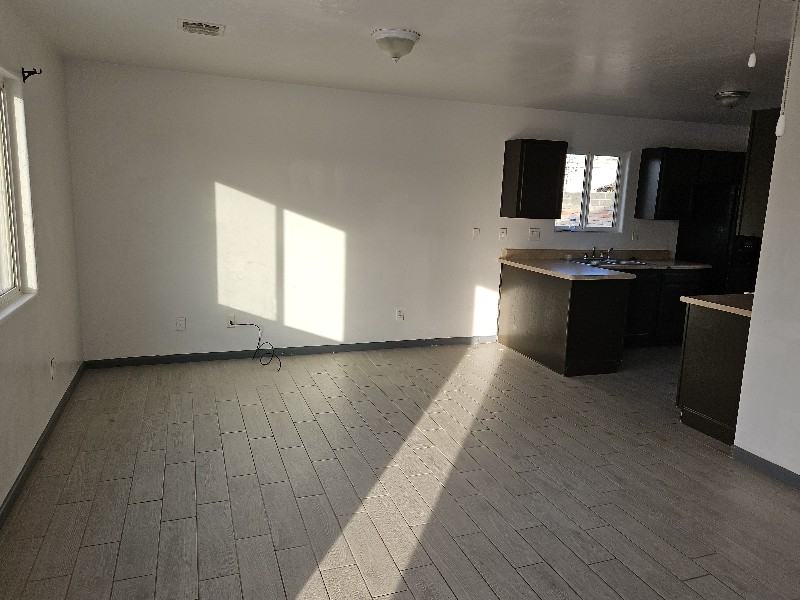 5070 S Park Ave #2 - Photo 3 of 21