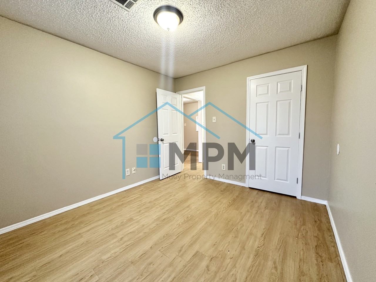 142 Jennifer Ln #11 - Photo 6 of 11