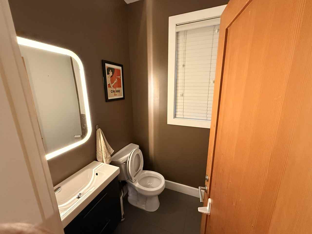 882 Gore Avenue - Photo 4 of 12