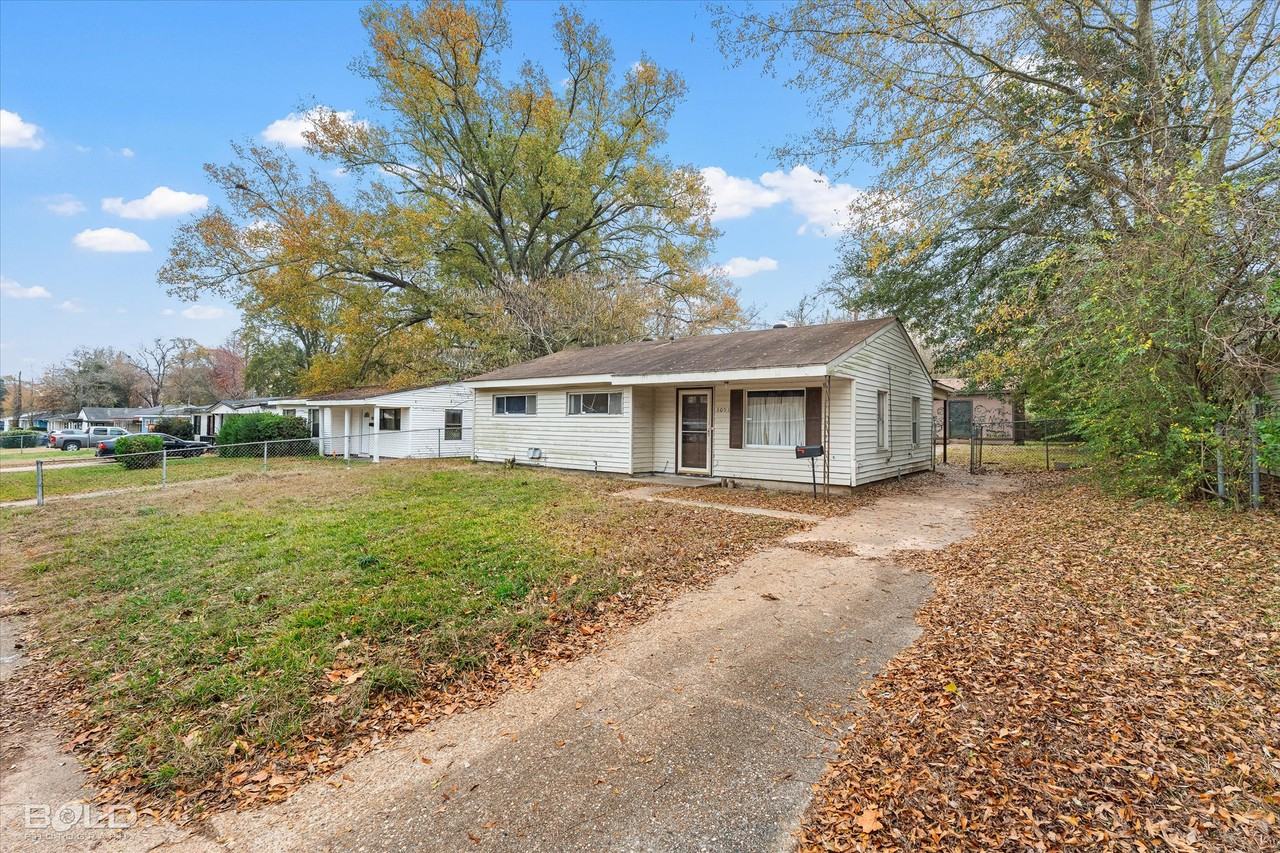 3051 Amherst St #1 - Photo 5 of 20