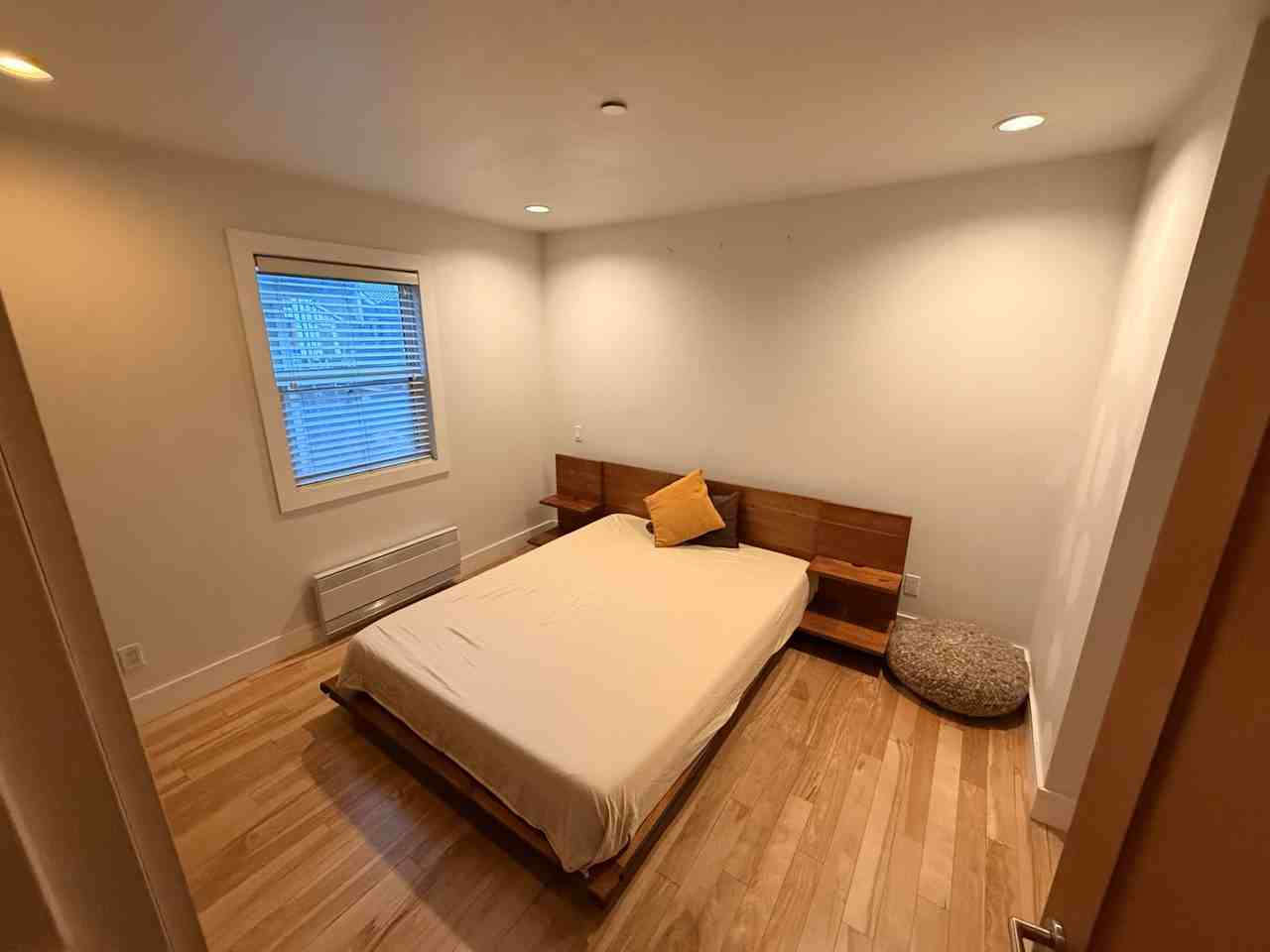 882 Gore Avenue - Photo 6 of 12