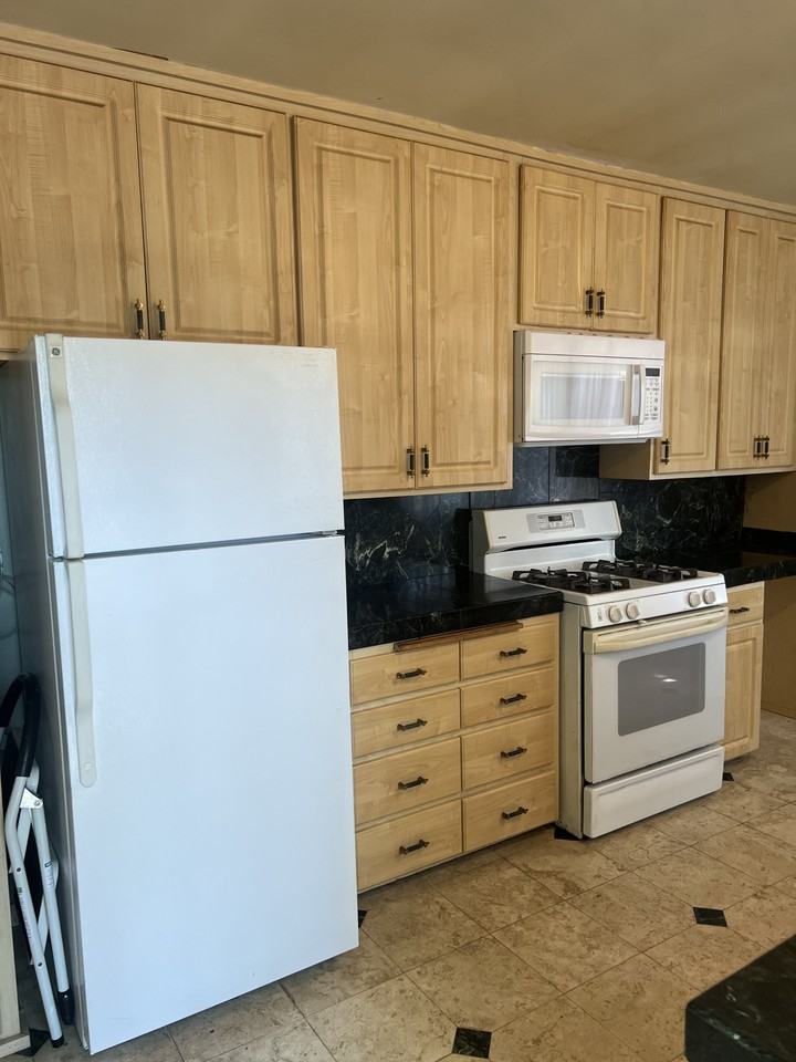 421 N Horne St #NA - Photo 2 of 8