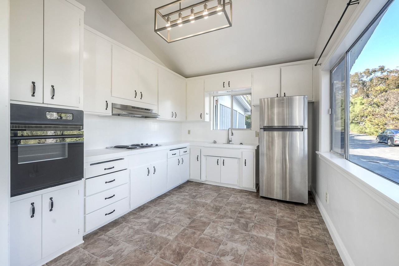 3748 Manchester Ave #1 - Photo 7 of 24