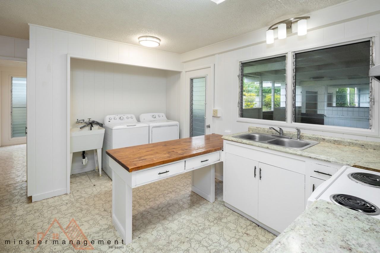 1428 Ala Iolani St #1 - Photo 4 of 20