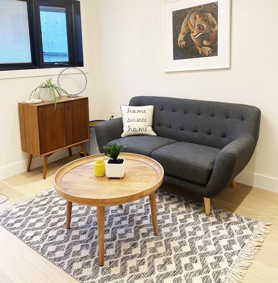 282 18th Ave E #1 - Photo 2 of 10