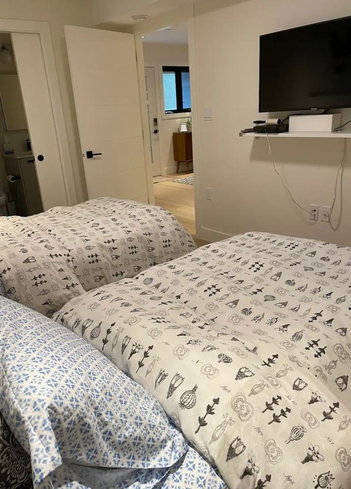 282 18th Ave E #1 - Photo 7 of 10