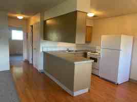 featured image of 725 Nw Pine St