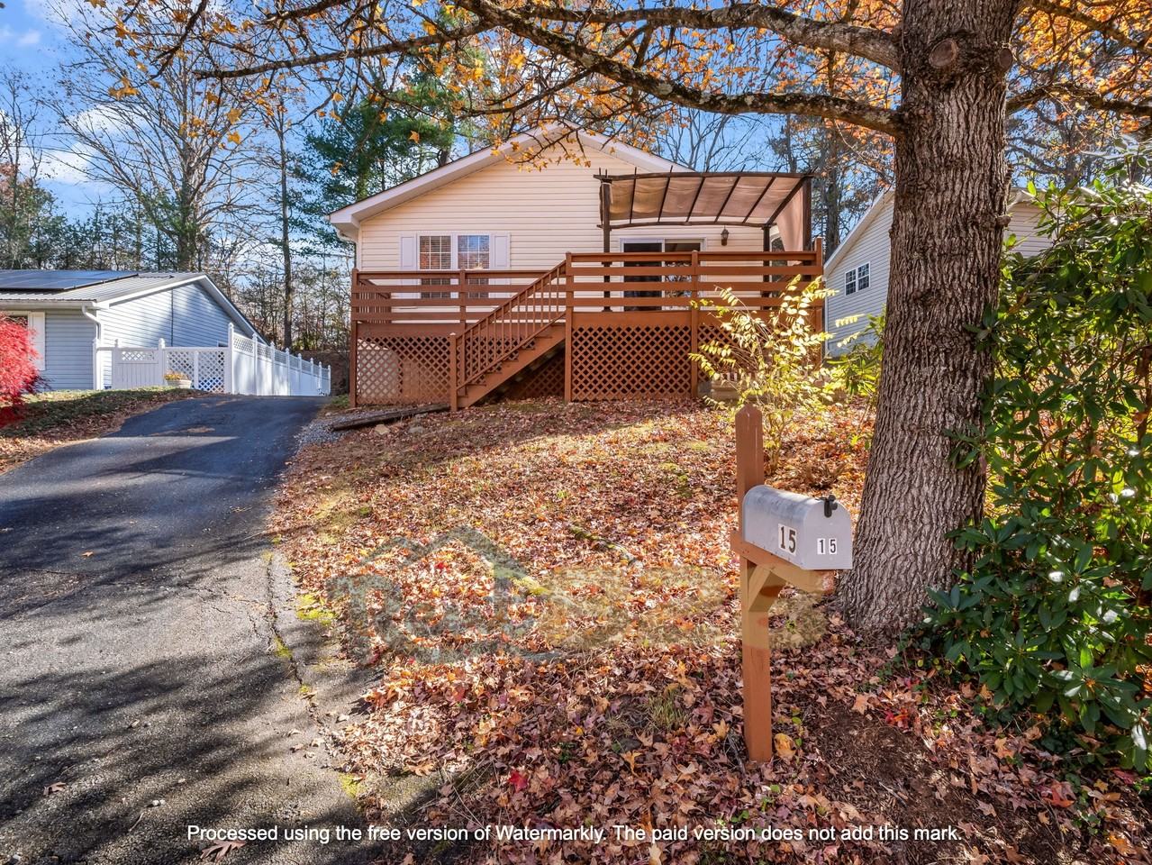 15 Dawson Pl #1 - Photo 3 of 33