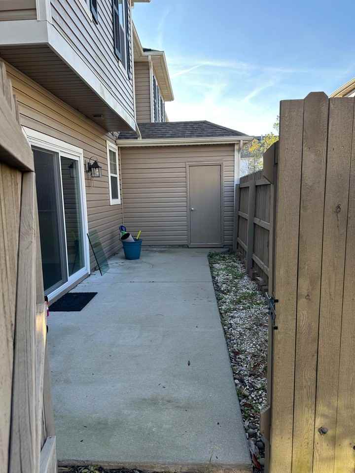 1612 Halesworth Ln #1 - Photo 7 of 19