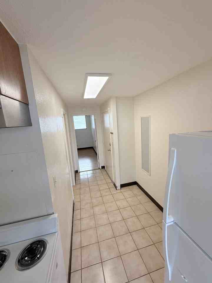 2211 Ala Wai Blvd #1 - Photo 5 of 23