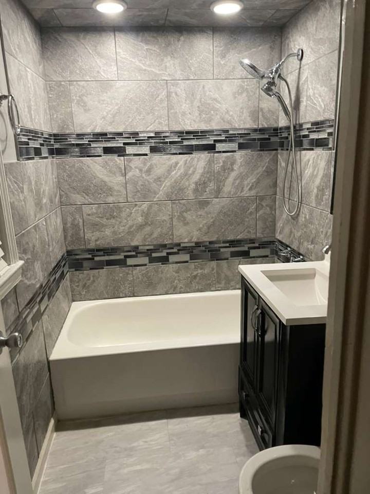 8321 S Hoyne Ave #1 - Photo 3 of 5