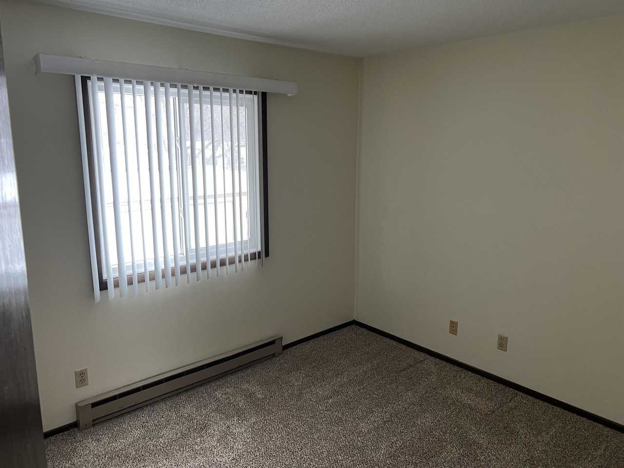 365 Baldwin Ave NW - Photo 3 of 31