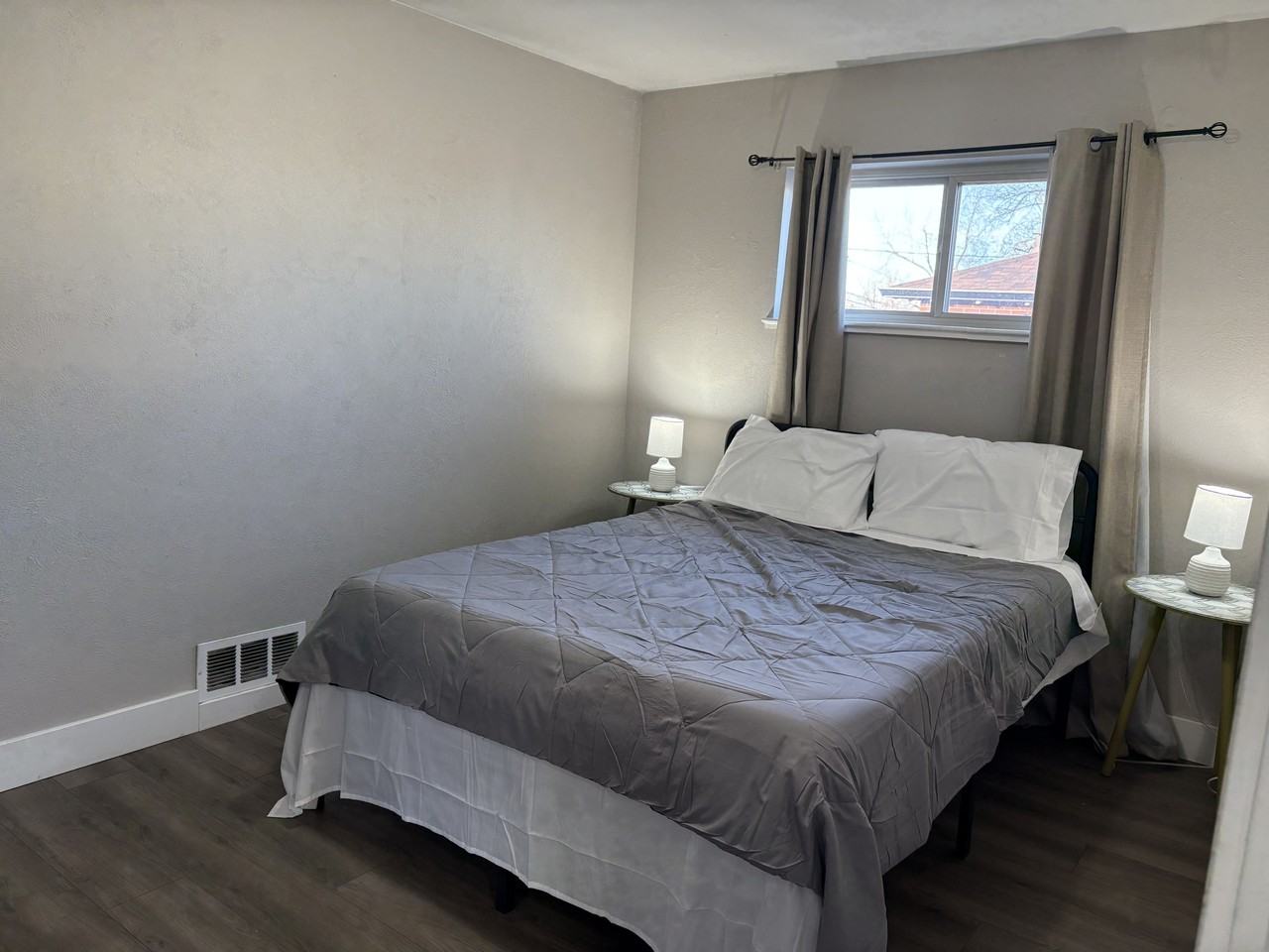 2575 South Utica Street - Photo 7 of 11