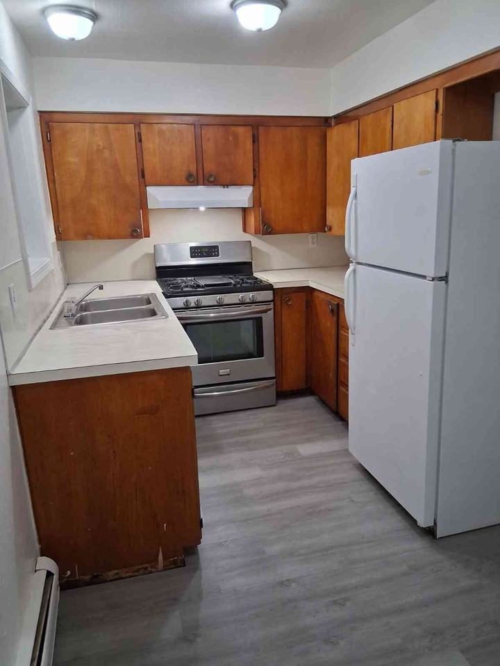 4404 San Roberto Avenue - Photo 2 of 8