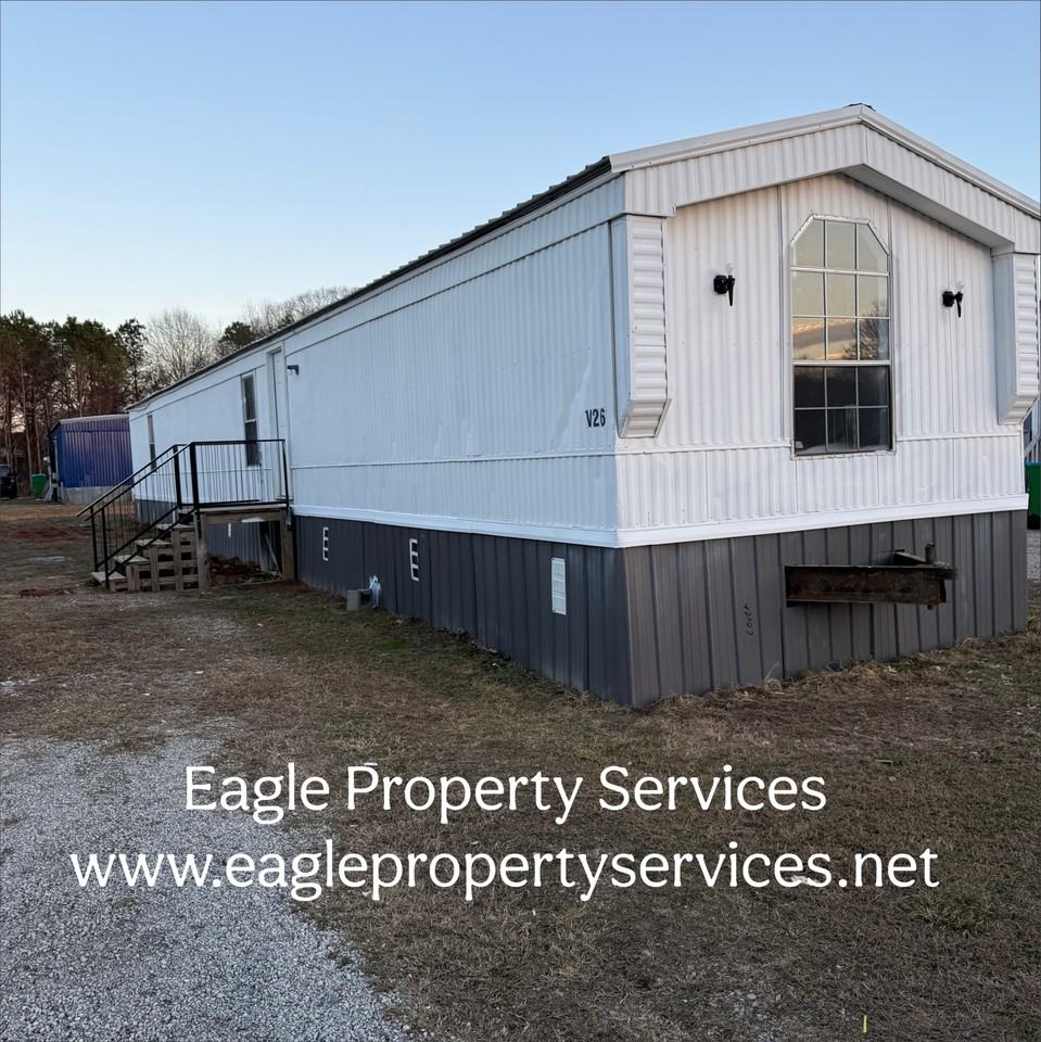 140 Springfield Drive - Photo 2 of 9