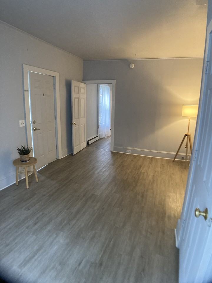 125 Canal Street - Photo 3 of 39