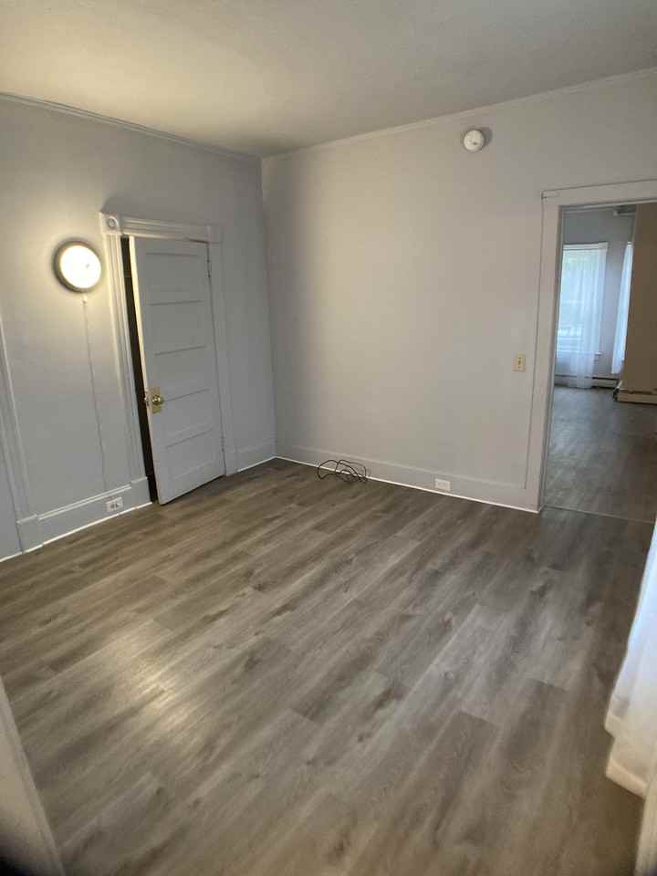 125 Canal Street - Photo 7 of 39