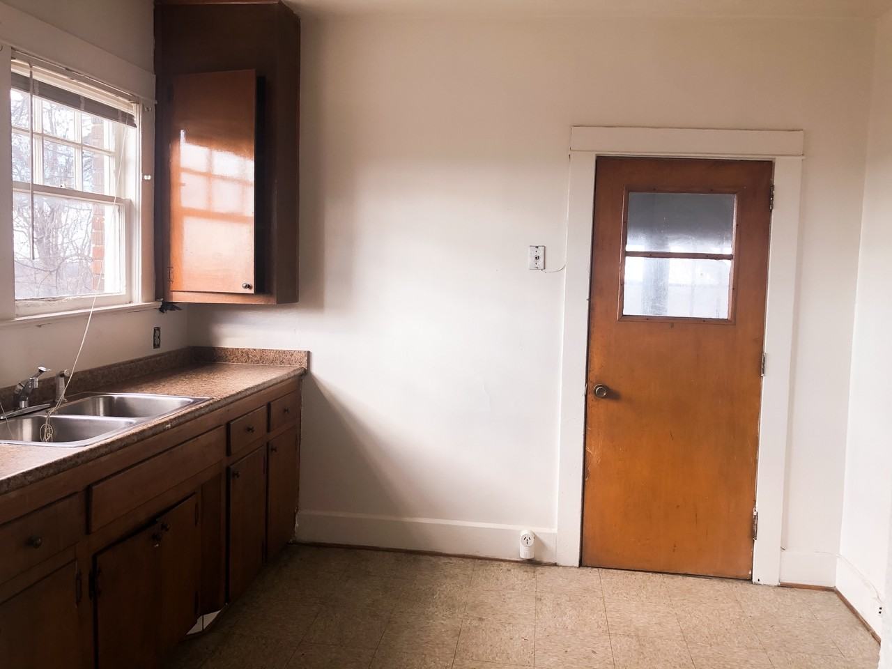 3828 39th Avenue North - Photo 3 of 29