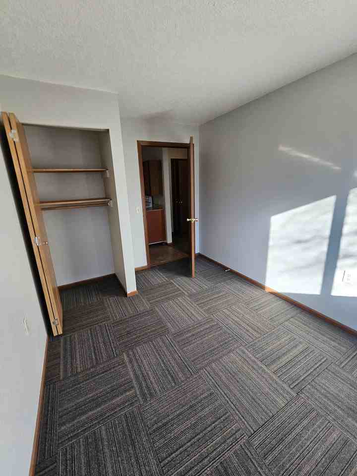 I90 Pheasant Run - Photo 7 of 8