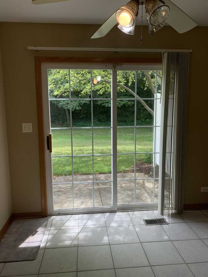 2760 Packford Lane - Photo 5 of 38