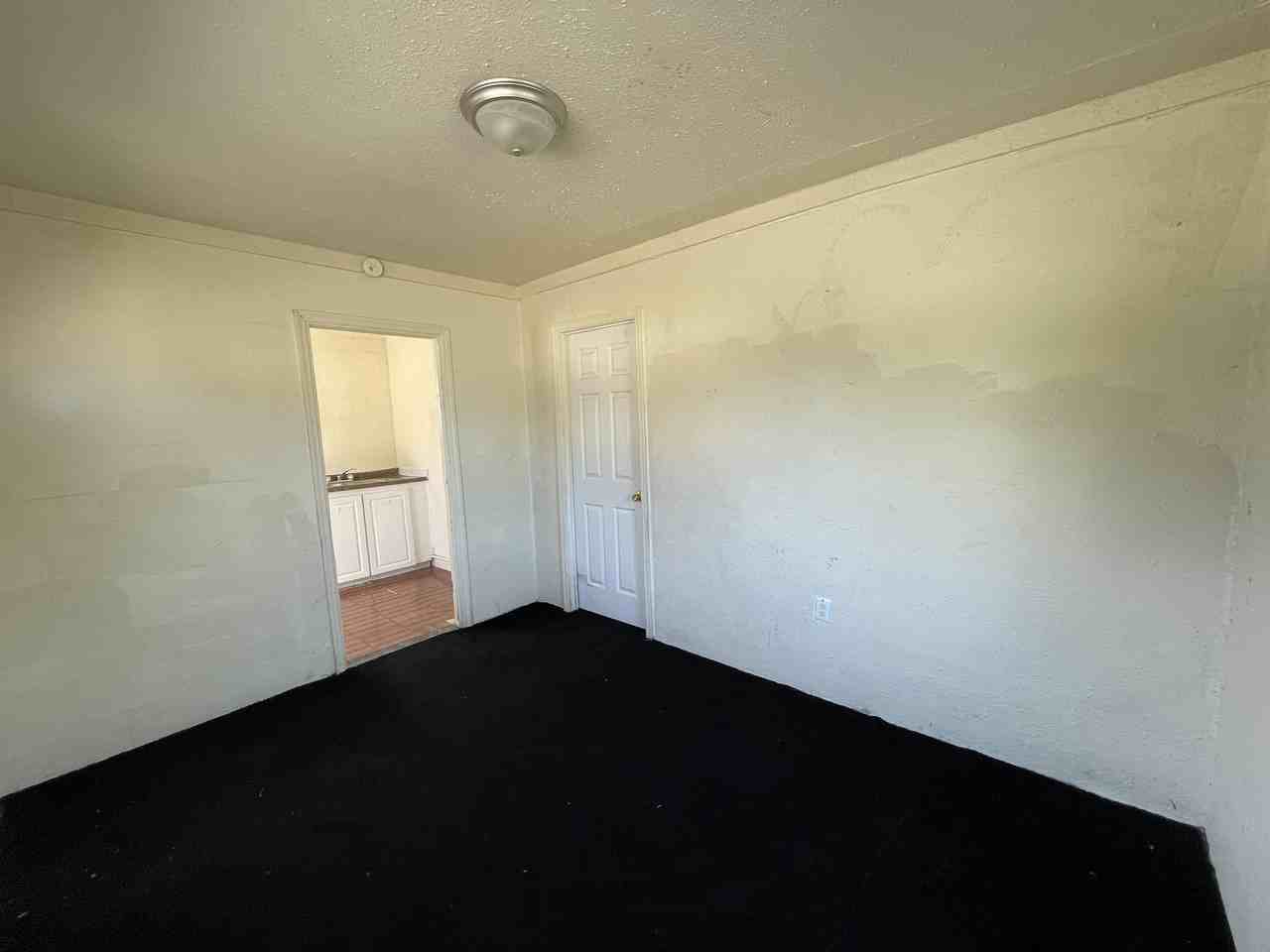 131 B St #1 - Photo 4 of 8