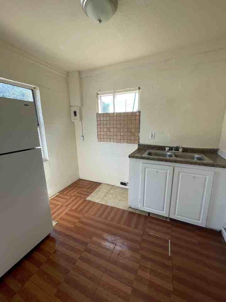 131 B St #1 - Photo 7 of 8