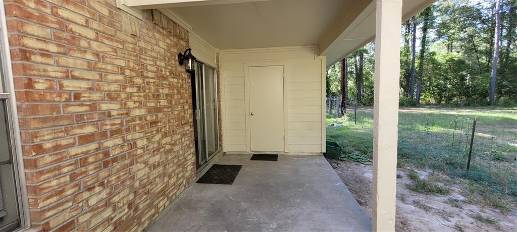 8 Westway Dr #8 - Photo 3 of 5