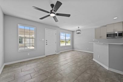 Legance - Photo 5 of 13