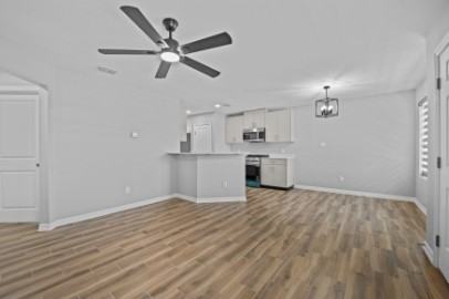 Legance - Photo 2 of 50