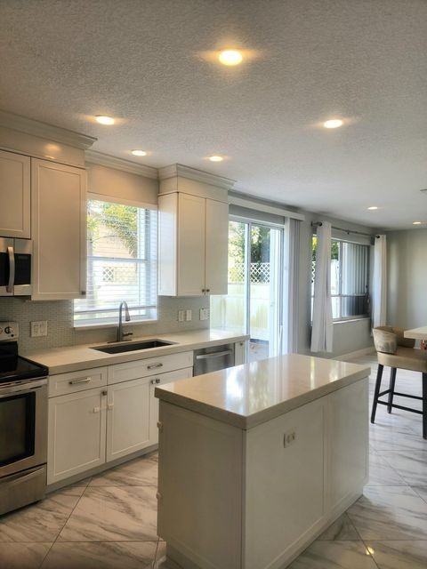 18860 La Costa Lane - Photo 5 of 9