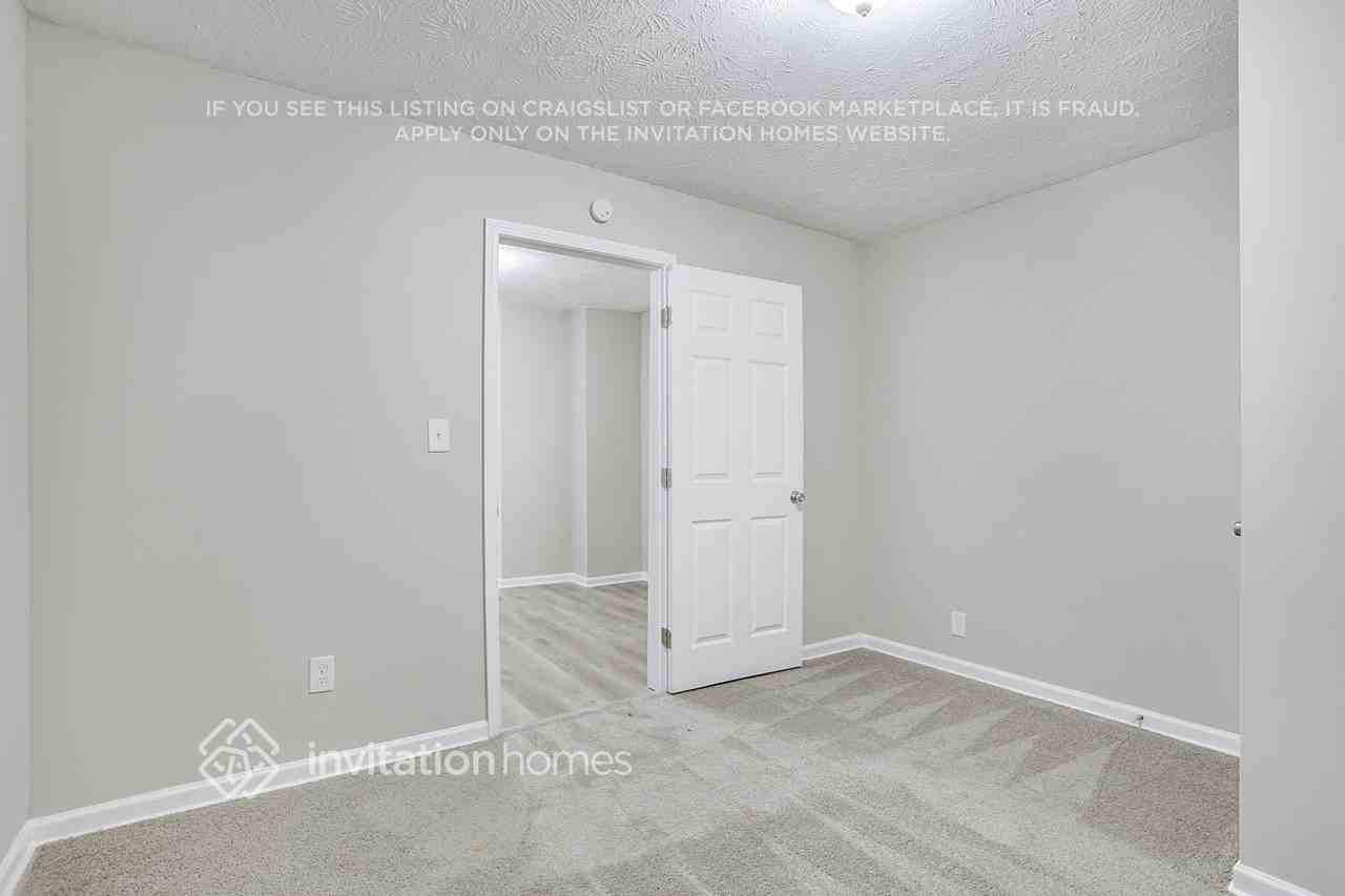 370 Madeline Cir - Photo 7 of 29