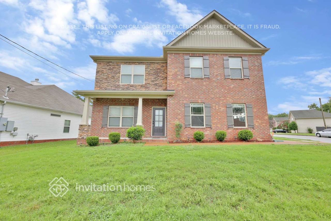 6476 Paddington Way - Photo 2 of 29