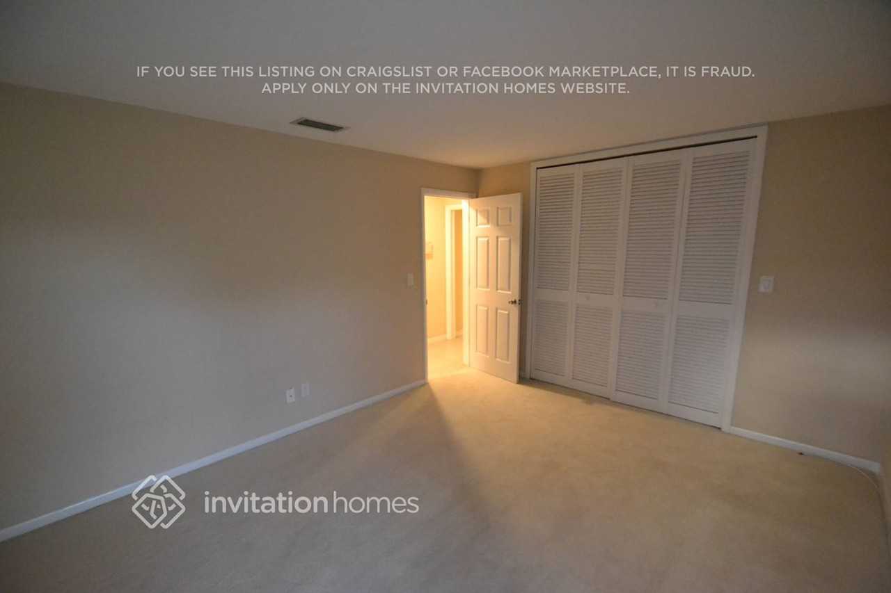 14036 102nd Ave - Photo 4 of 7