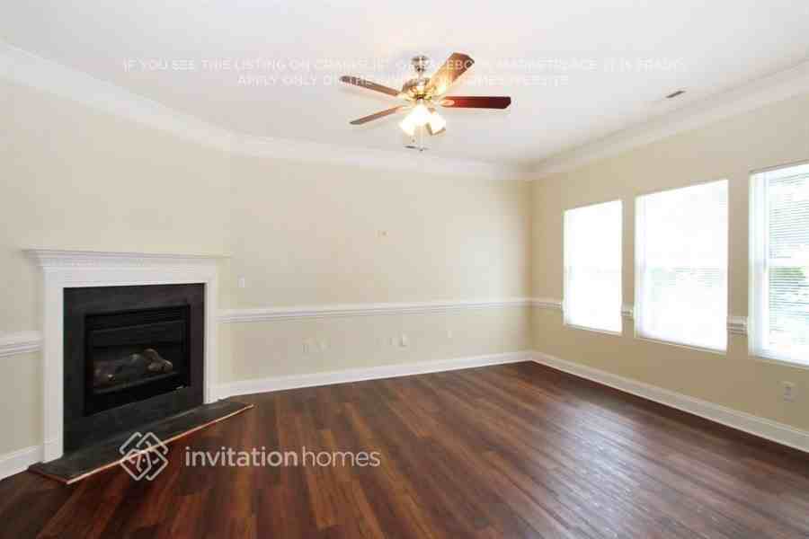 14017 Riding Hill Ave - Photo 5 of 15