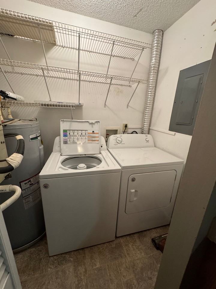 950 Forestbrook RoadUnit D8 #1 - Photo 7 of 8