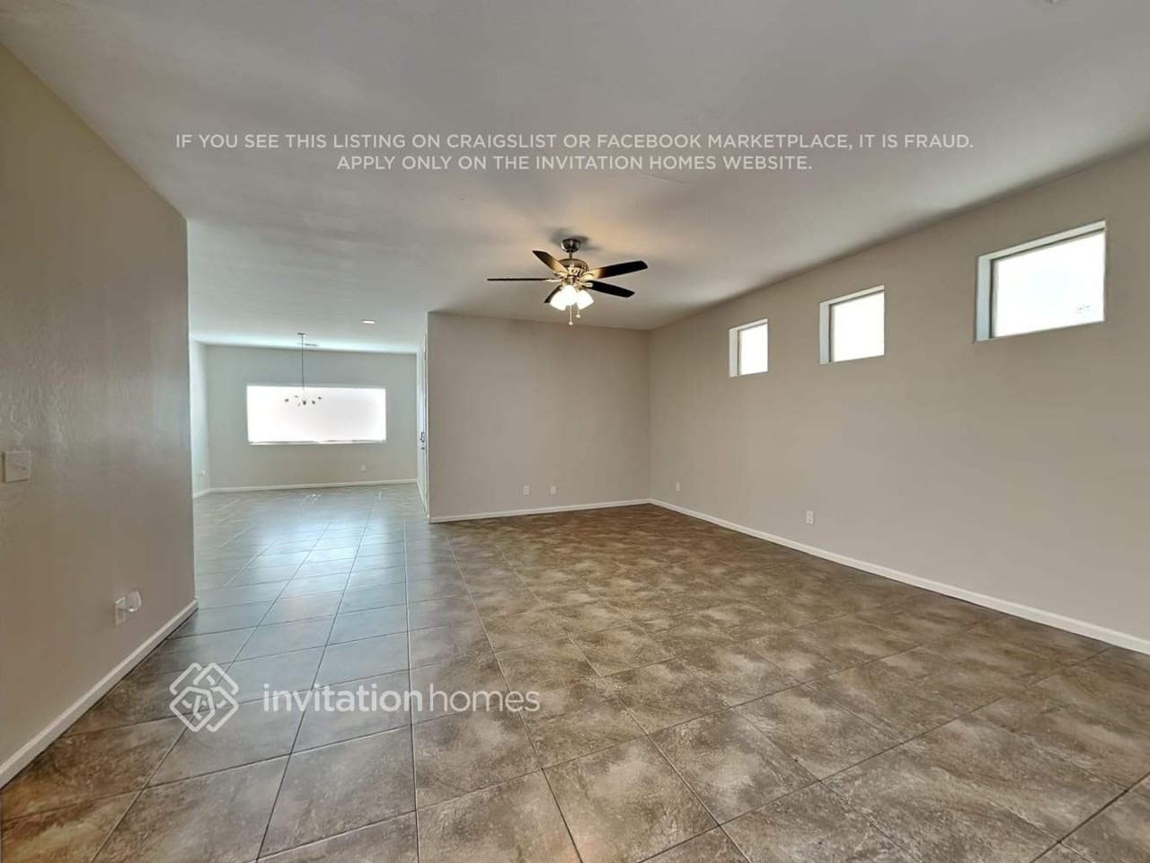 1840 W Pollack St - Photo 4 of 17