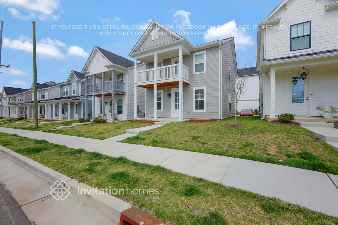 265 Founders Ln - Photo 2 of 26