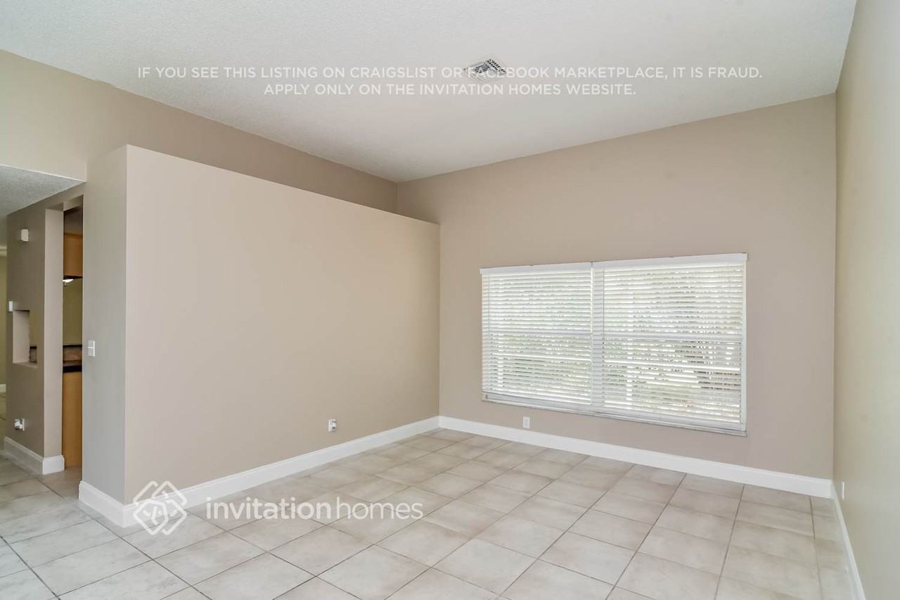 450 Sw 182nd Way - Photo 6 of 13