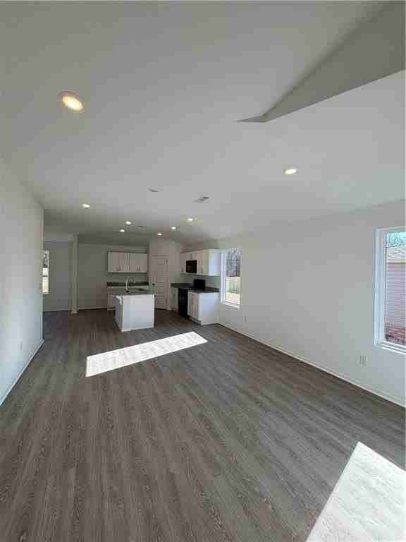 6612 Kathleen  ST - Photo 3 of 12