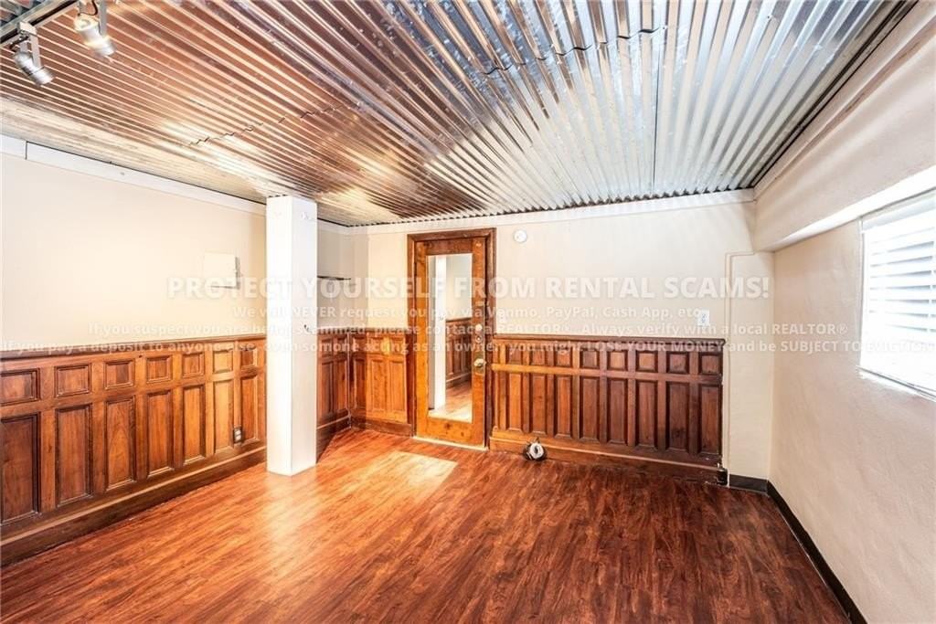 311  N Eureka Alley Unit #A #A - Photo 4 of 7