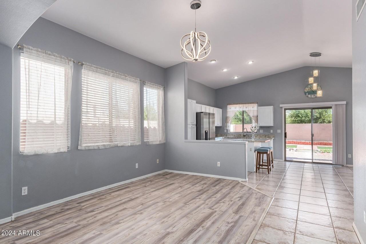 4333 S Rim Ct - Photo 7 of 50