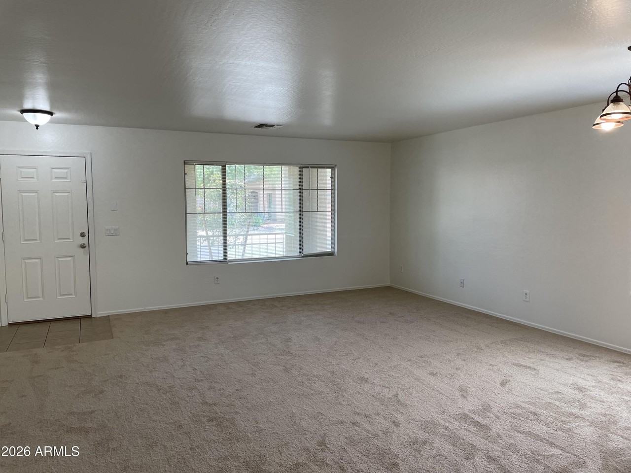 25318 W Park Ave - Photo 5 of 29